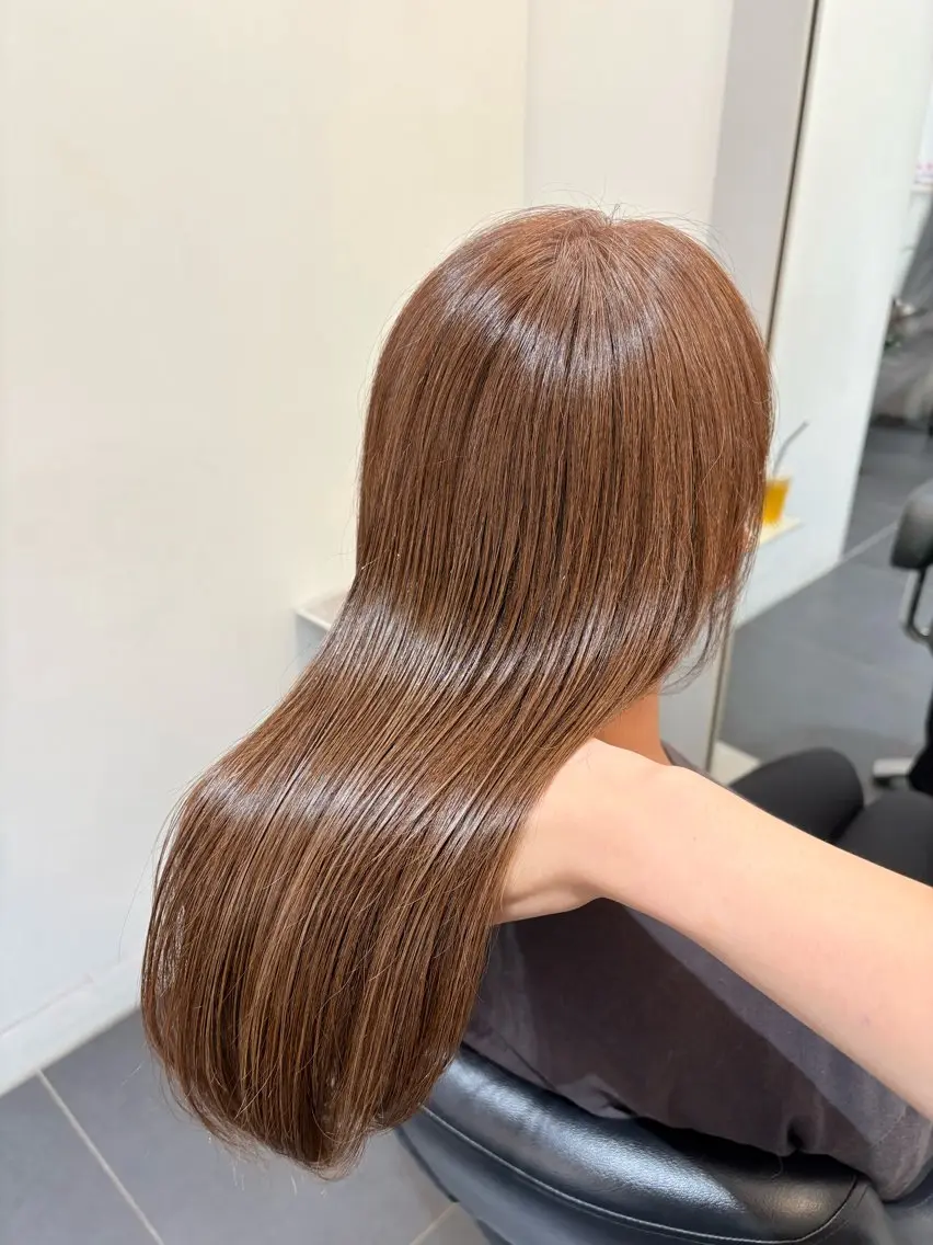 セミロング 透明感color あやののヘアスタイル