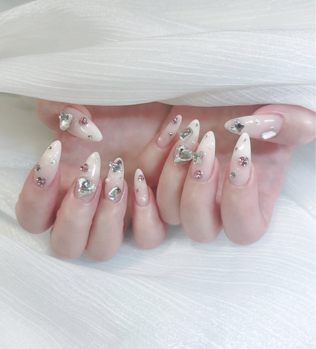 ネイル 韓国ネイル 持ち込み ワンホンネイル ハンドネイル ハンドケア Zirnail🎀 rieのネイルデザイン