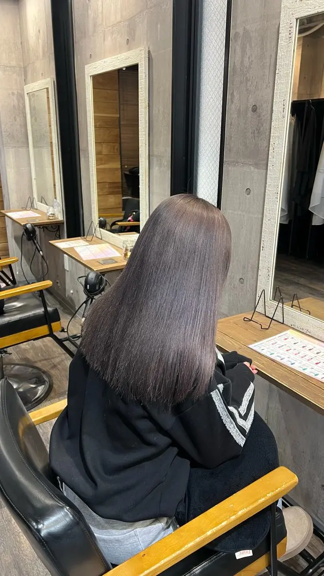 ロング ヘアカラー トリートメント Rimi 🩶ྀི HUG横浜のヘアスタイル