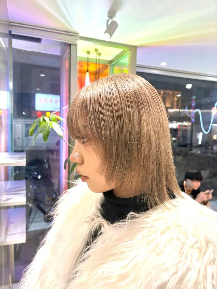 ショート カラー バレイヤージュ ブリーチ ケアブリーチ ダブルカラー イヤリングカラー ヘアカラー シャドウパーマ/ ルーズパーマ/メンズのヘアスタイル