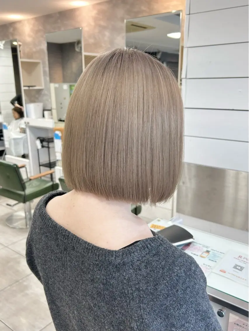 ショート ボブ カット ヘアカラー レイヤー/艶髪カラー 森本くるみのヘアスタイル