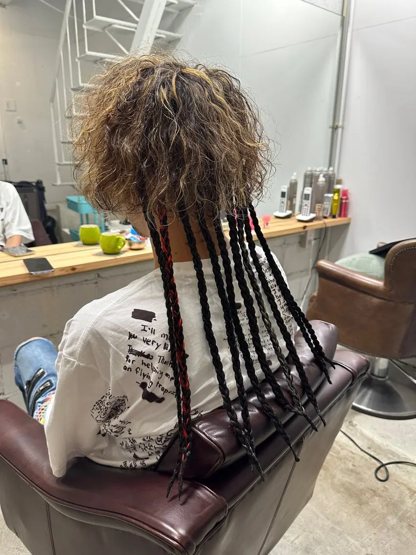 ショート カラー パーマ ヘアアレンジ メンズ メンズパーマ カジワラ ヤスジのヘアスタイル
