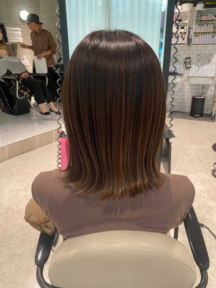 ミディアム SALOWIN◽ Ichika のヘアスタイル