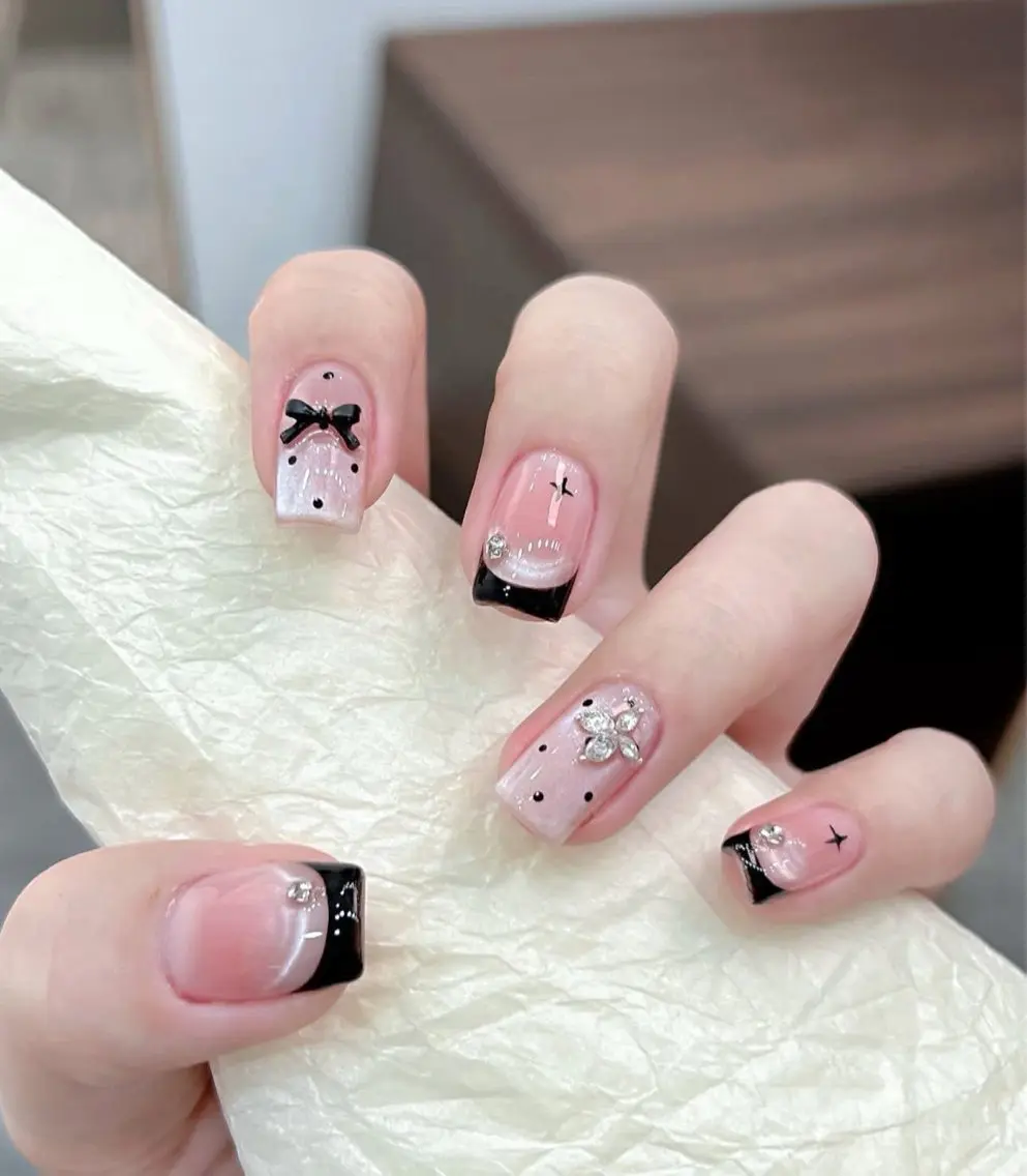 ネイル ハンドネイル T.Lee Nail Lilyのネイルデザイン