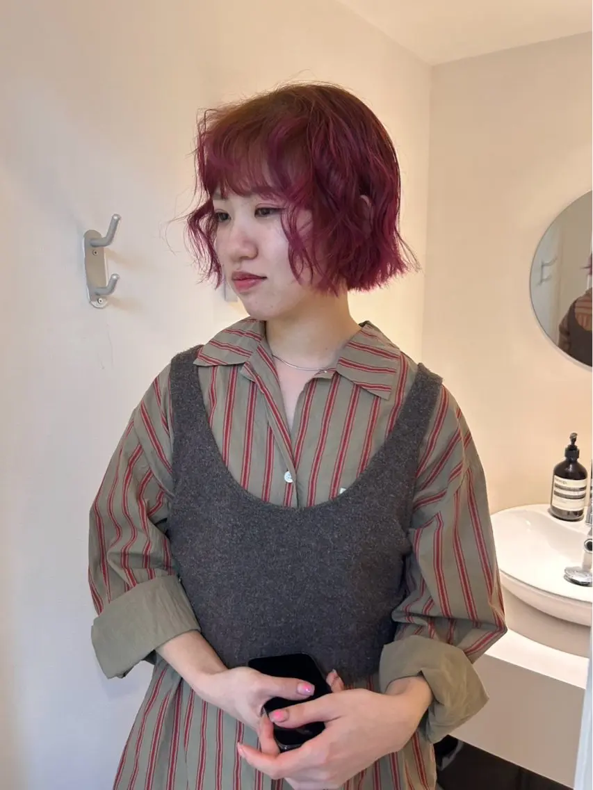 ショート かがやしづ ⭐️ベージュのヘアスタイル