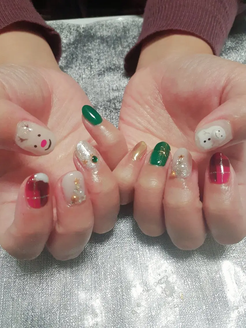 ネイル ハンドネイル 鈴木 憂維のネイルデザイン