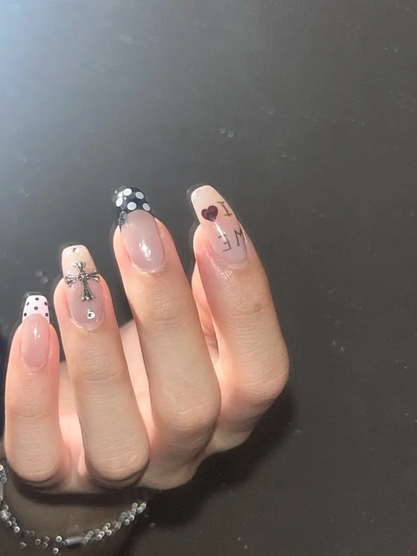 ネイル ハンドネイル 濱田 こはるのネイルデザイン