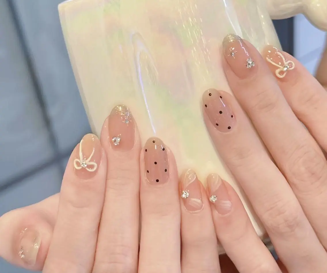 ネイル ハンドネイル ハンドケア 🍑 momo_nailのネイルデザイン