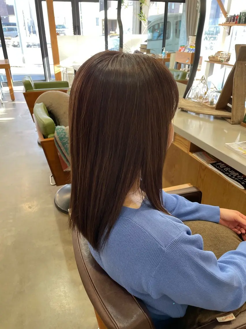 ミディアム カラー ベージュカラー カット ヘアカラー トリートメント サイトウ アヤナのヘアスタイル