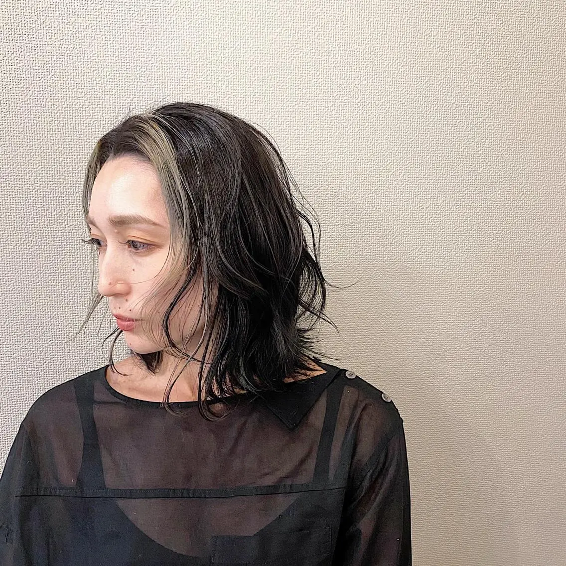 ミディアム カラー ミストバング デザインカラー  フェイスフレーミング 山口 浩之のヘアスタイル