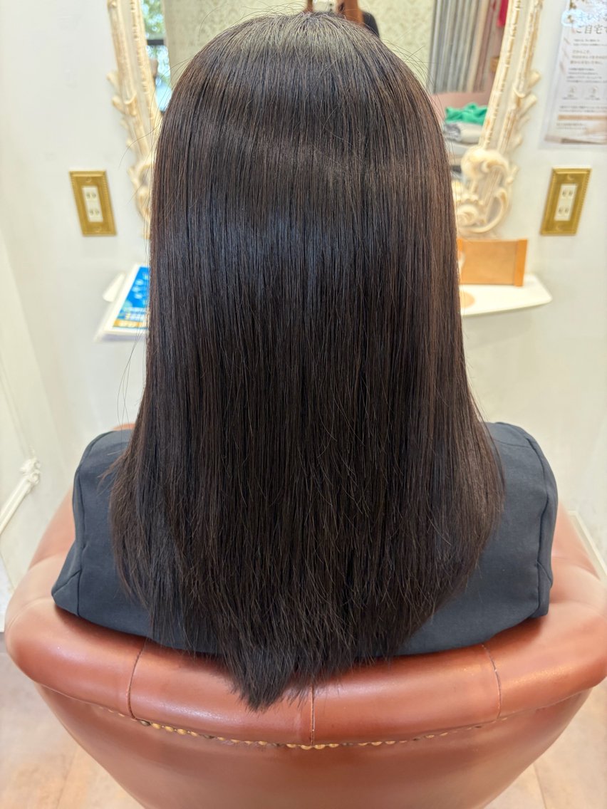 セミロング トリートメント 志村 梨帆のヘアスタイル