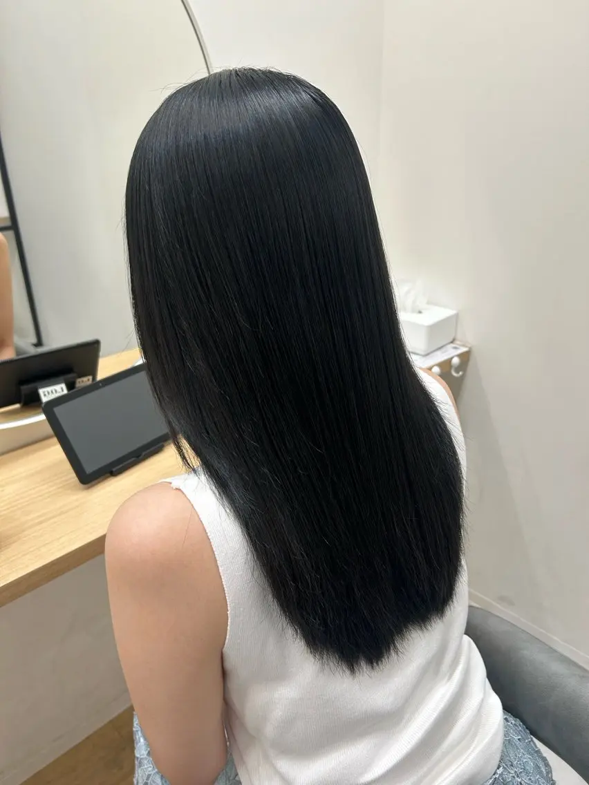 ロング カラー 黒髪 ブルーカラー ブルーブラック 透明感カラー ヘアカラー mayu /韓国風/艶カラーのヘアスタイル