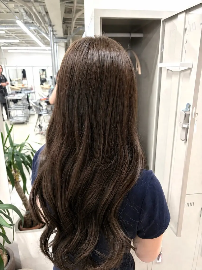 ロング ヘアカラー トリートメント カラーリスト KOTOMIのヘアスタイル