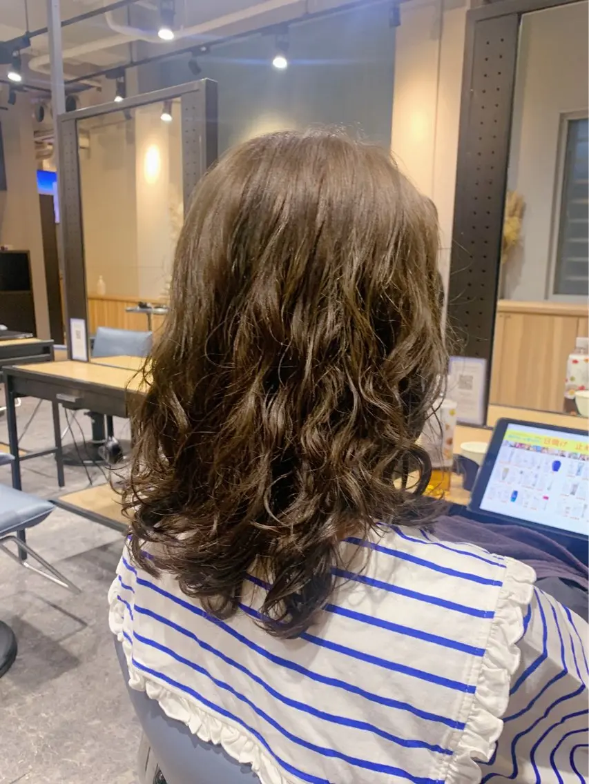 ミディアム パーマ ミディアムパーマ デジタルパーマ 細川 めぐみのヘアスタイル