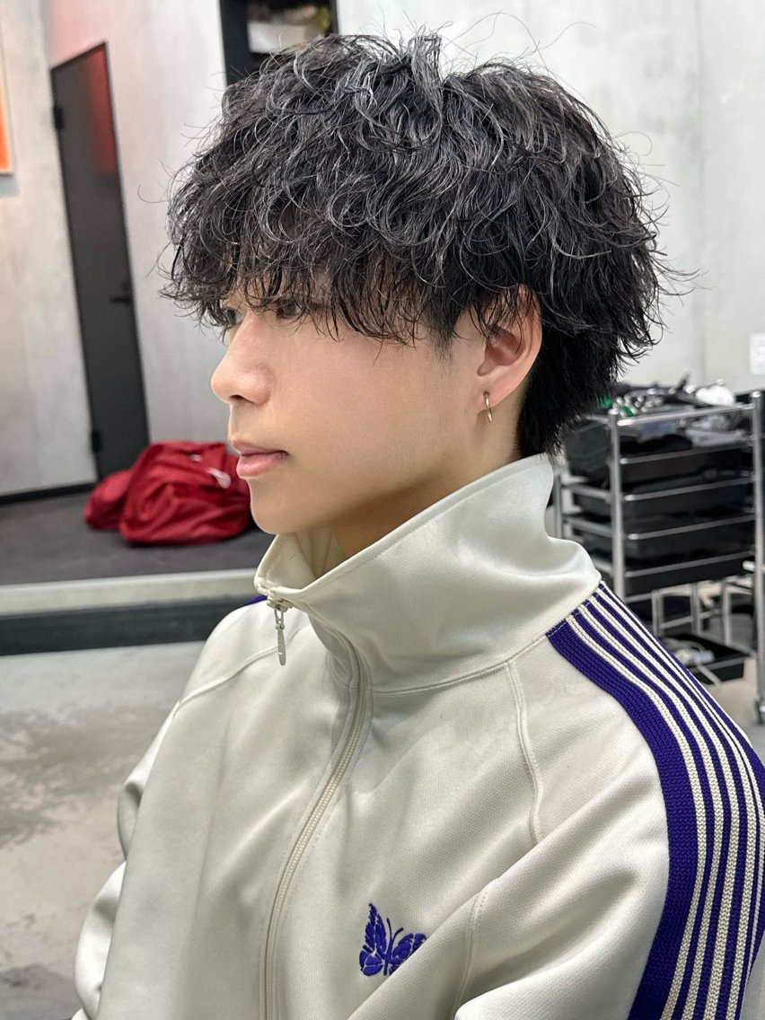 ショート パーマ メンズ カット パーマ 佐々木 寿偲のヘアスタイル
