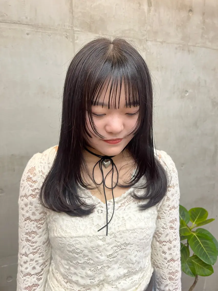 ミディアム カラー 顔周りカット 韓国風ヘア 似合わせカット カット 🤎𝐌𝐚𝐨⌇ お悩み解決美容師🤎のヘアスタイル