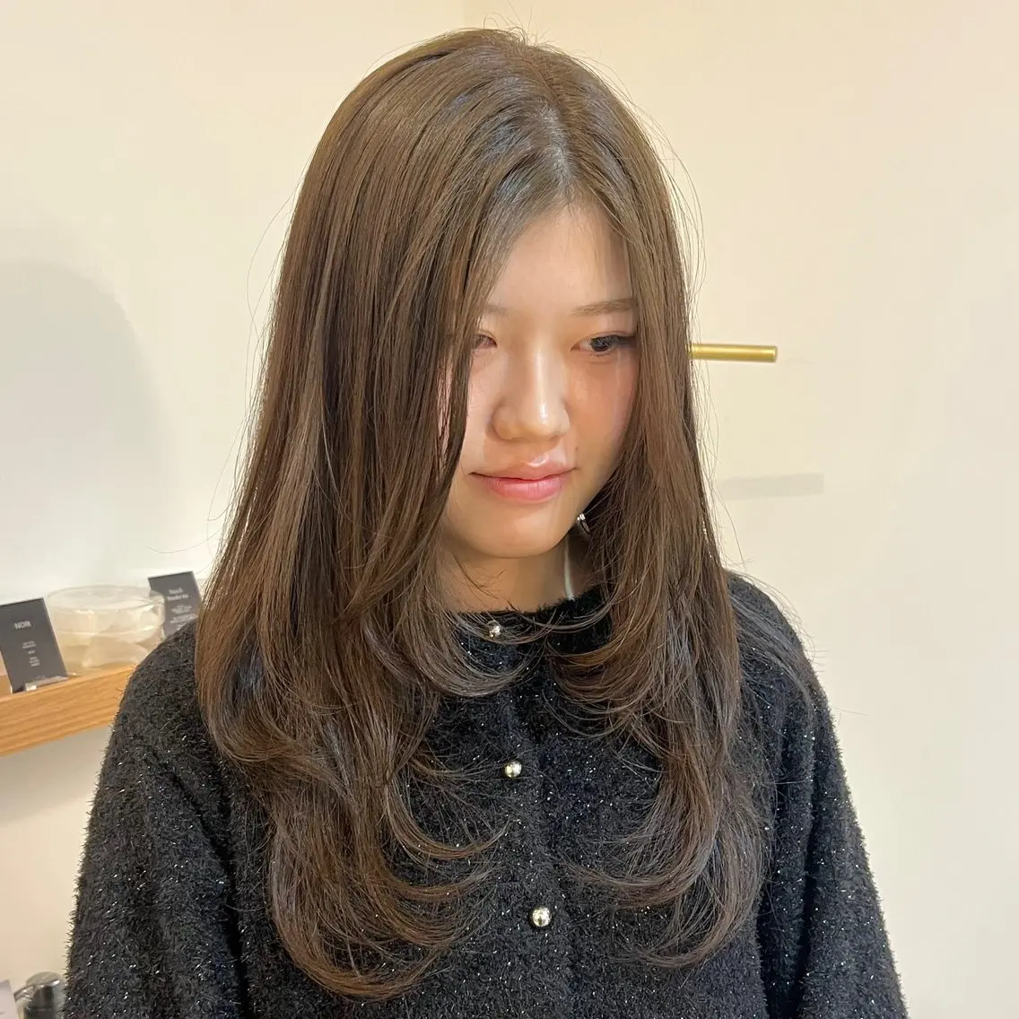 セミロング レイヤーカット 艶カラー/透明感 /ヒグチアオイのヘアスタイル