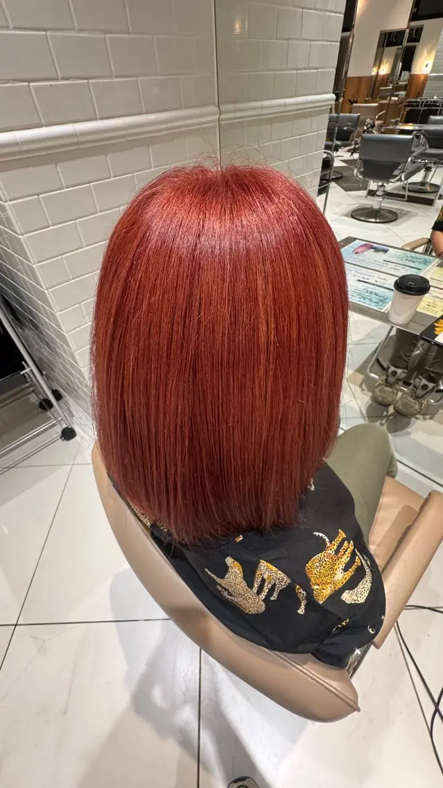 ミディアム カラー ブリーチ オレンジ ピンクカラー ヘアカラー MOMO 🔆のヘアスタイル