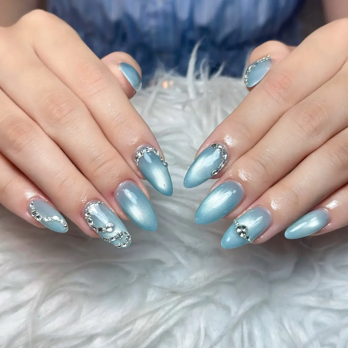 ネイル チークネイル ドット フレンチネイル グラデーション ハート ハンドネイル Julli NailStudioのネイルデザイン