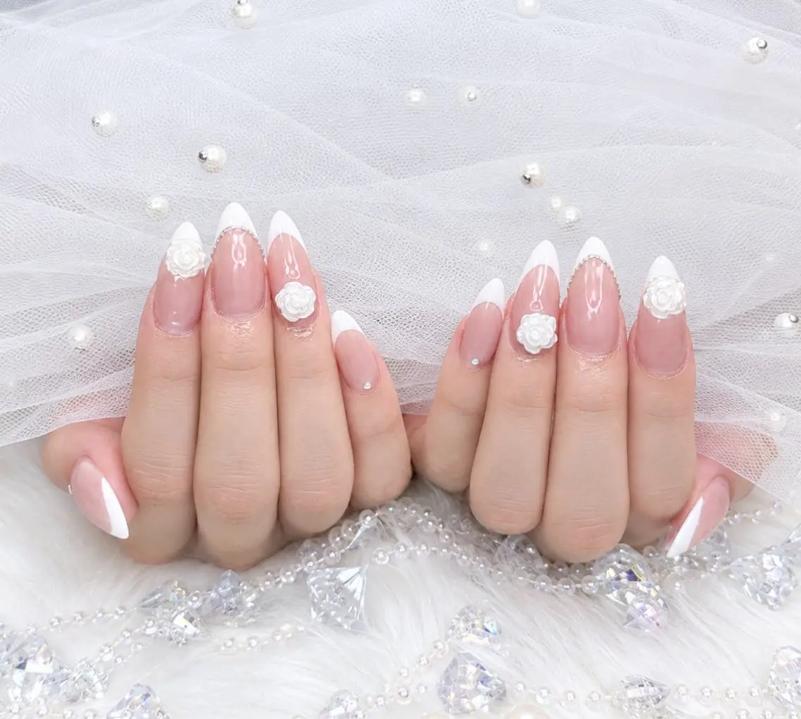 ネイル アートネイル ボルドー 長さ出し ハロウィン キラキラネイル ハンドネイル ハンドケア Mina Aurea Nailのネイルデザイン