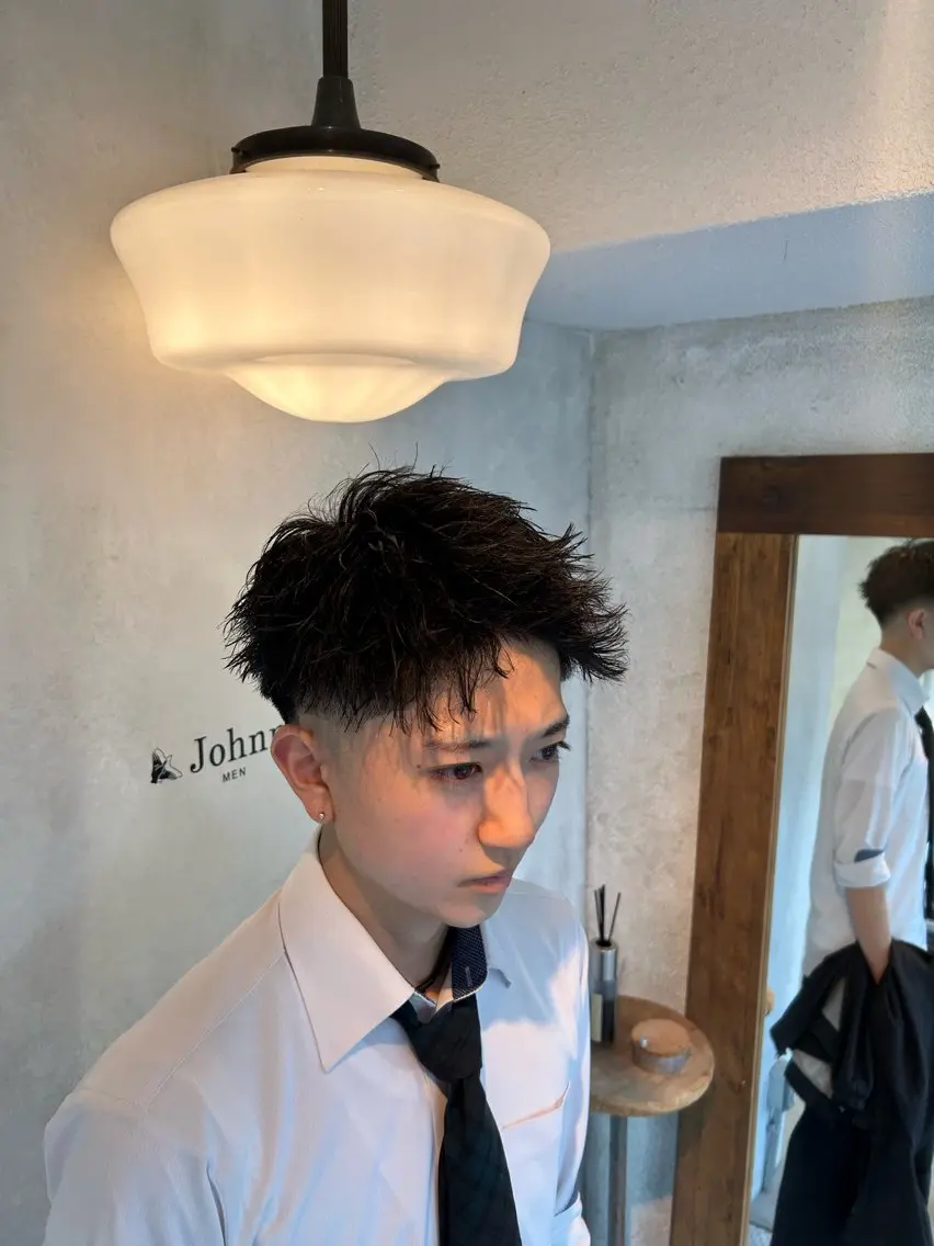 ショート 吉田 彩人のヘアスタイル