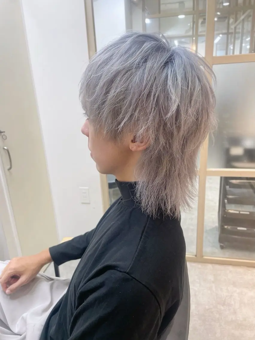ミディアム カラー メンズ メンズブリーチ ブリーチ ☁️ケアブリーチ￤ ウルフ￤Shioriのヘアスタイル