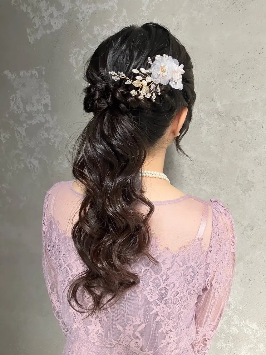 ミディアム カラー パーマ ヘアアレンジ メンズ キッズ ハーフアップ 子どものヘアアレンジ ミディアムパーマ メンズバレイヤージュ メンズブリーチ カット ヘアカラー パーマ トリートメント ヘッドスパ ヘアセット kotona 🤍miuraのヘアスタイル