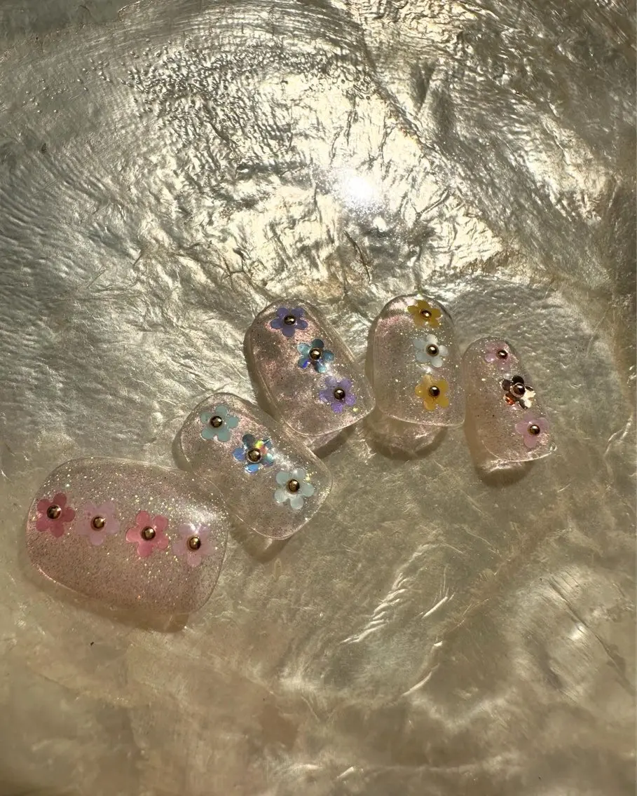 ネイル オーロラネイル フラワーネイル ホログラムネイル 氷ネイル・うるうるネイル 韓国ネイル 🪞KAPE NAIL 🪞のネイルデザイン