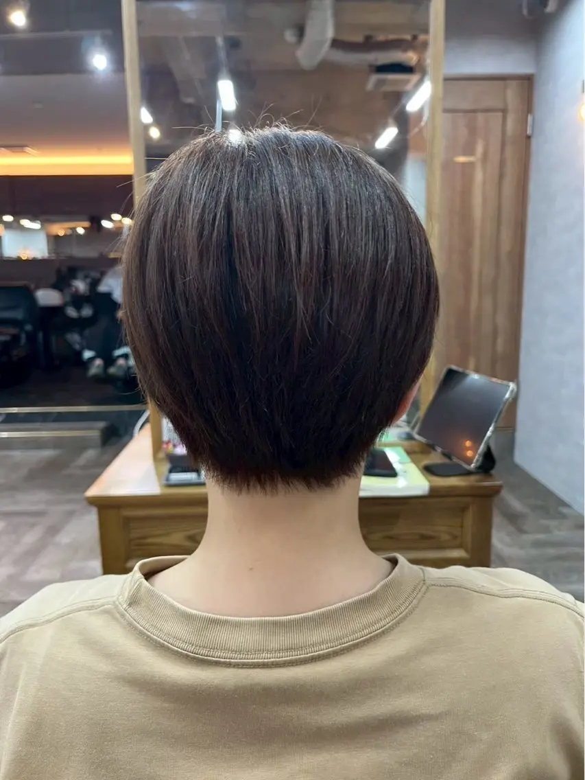 ショート カット ヘアカラー 縮毛矯正🌟カラー╱ ╱いいじまのヘアスタイル