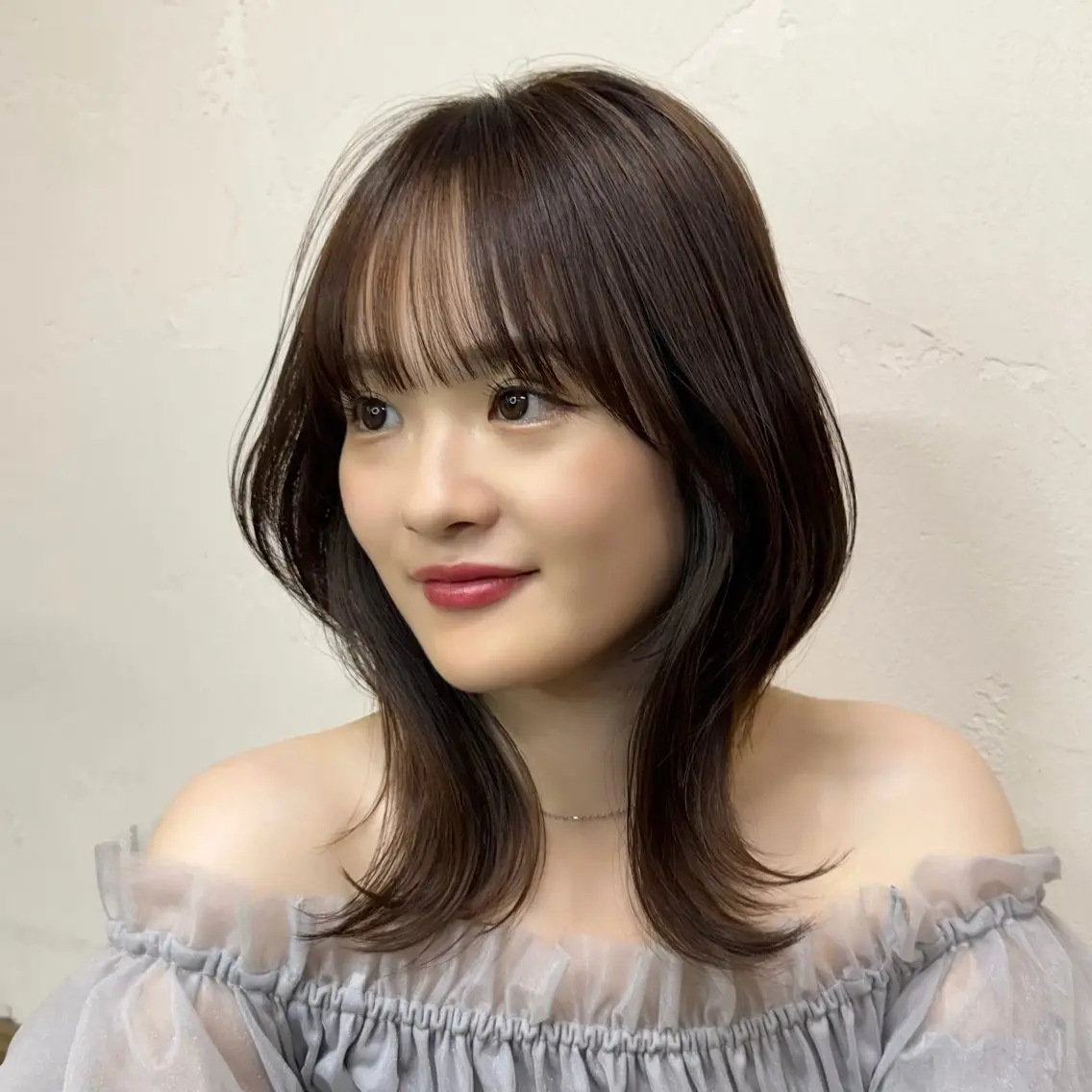 セミロング カラー アッシュ アッシュブラウン ブラウンカラー くびれヘア ハッシュカット カット Bonheur銀座 /前田 栞九郎のヘアスタイル