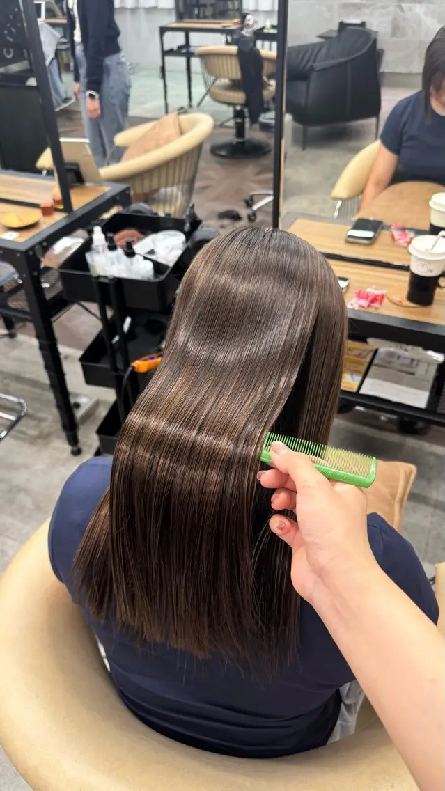 ロング 【サラツヤ縮毛矯正✨ 】こころのヘアスタイル