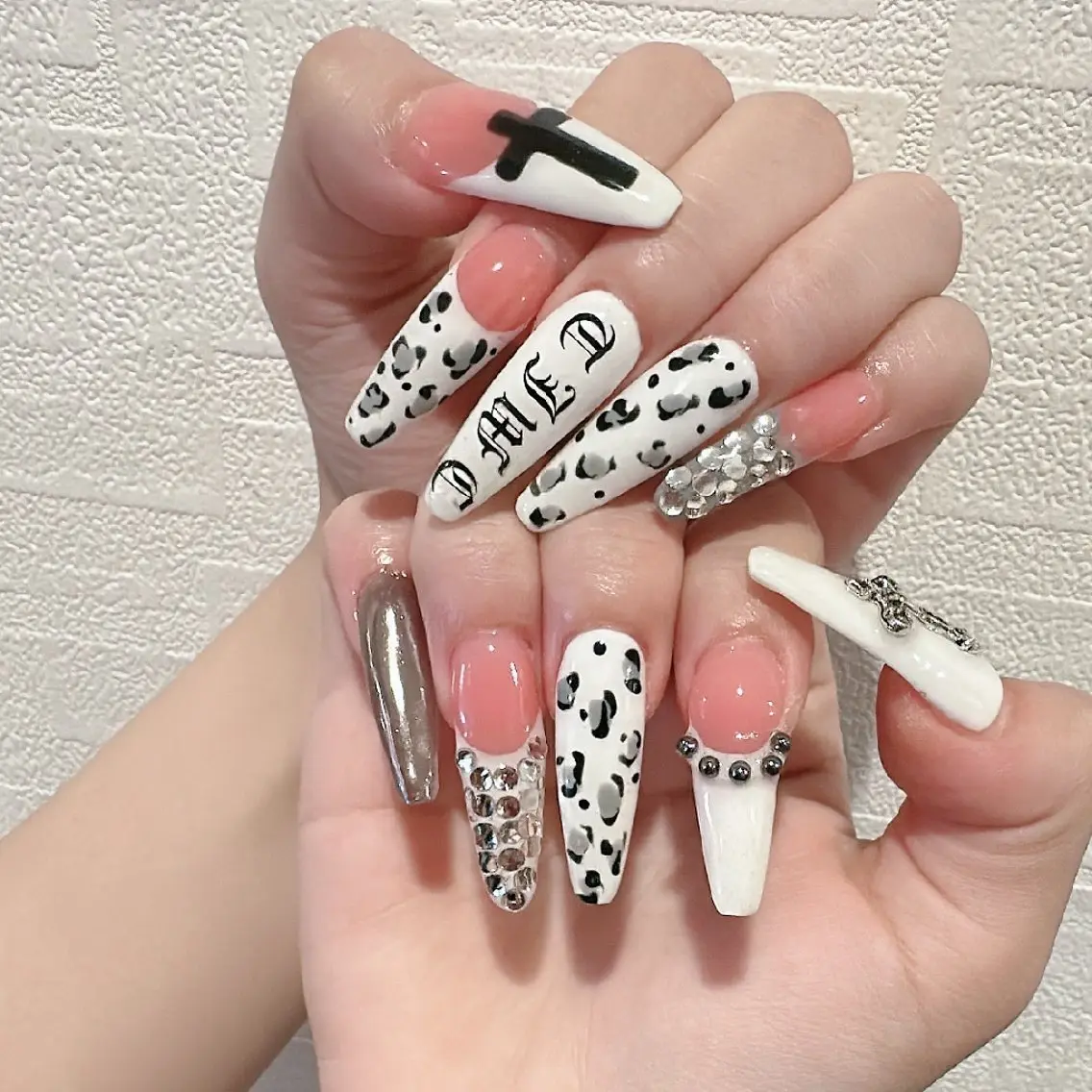 ネイル ハンドネイル スカルプ専門店 D-Beautyのネイルデザイン