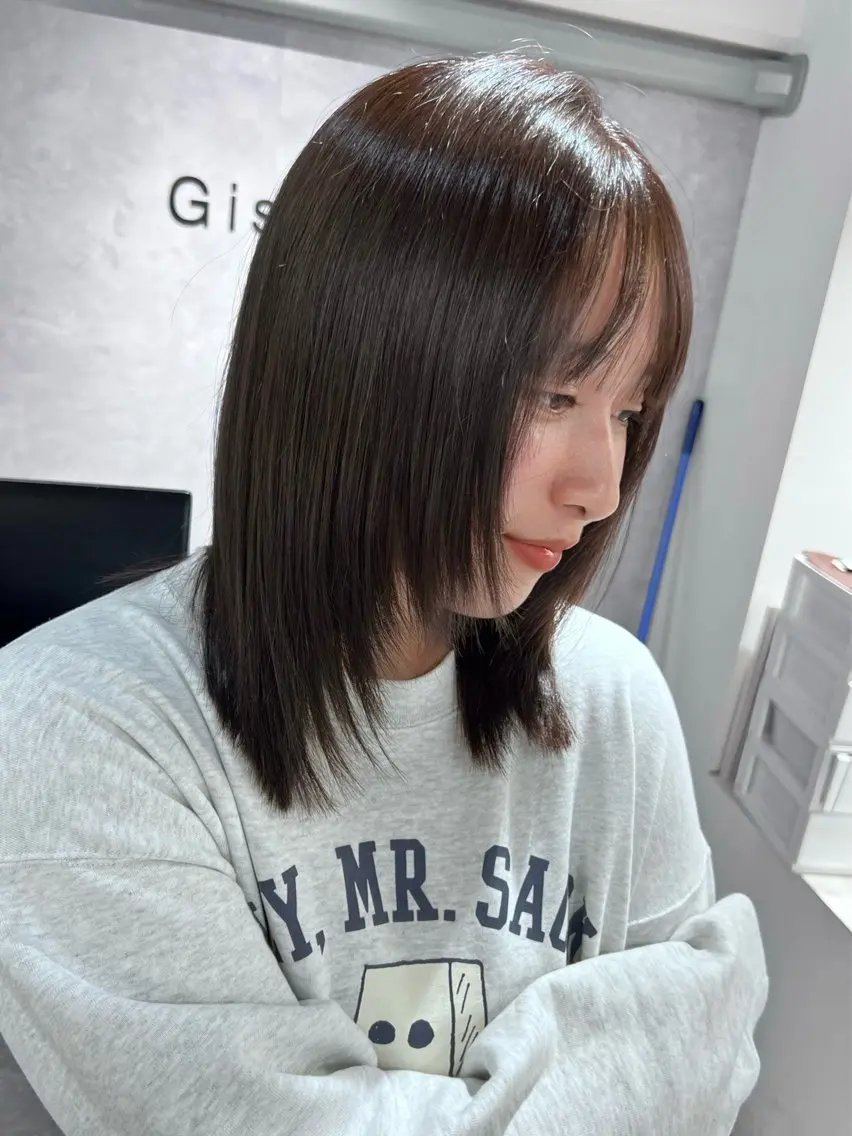 ミディアム カラー 黒髪 ブリーチ 透明感カラー 顔周りカット レイヤーカット 透明感/レイヤー 🇰🇷tomonaのヘアスタイル