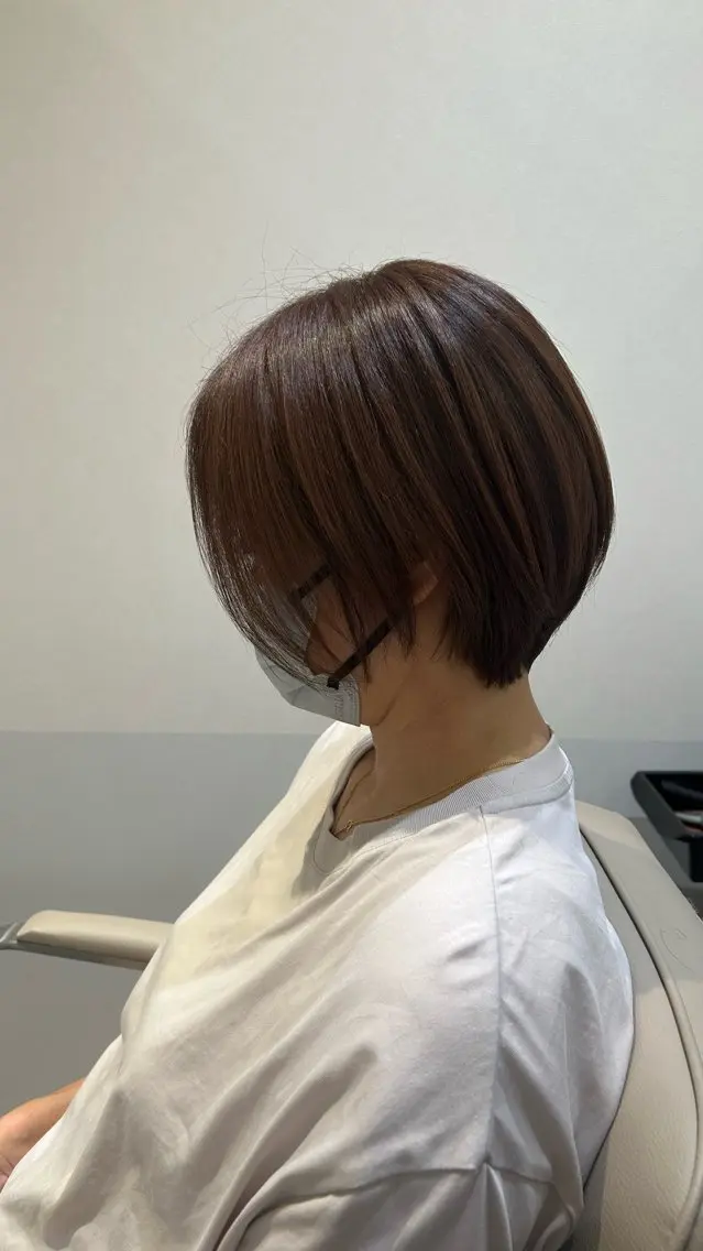 ショート カラー カット トリートメント ヘッドスパ Eleanor枚方店 店長　飛鳥　薫のヘアスタイル