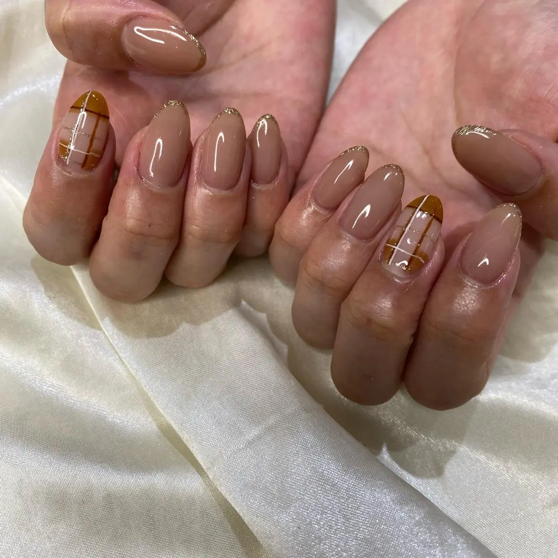 ネイル ハンドネイル 西岡 杏のネイルデザイン