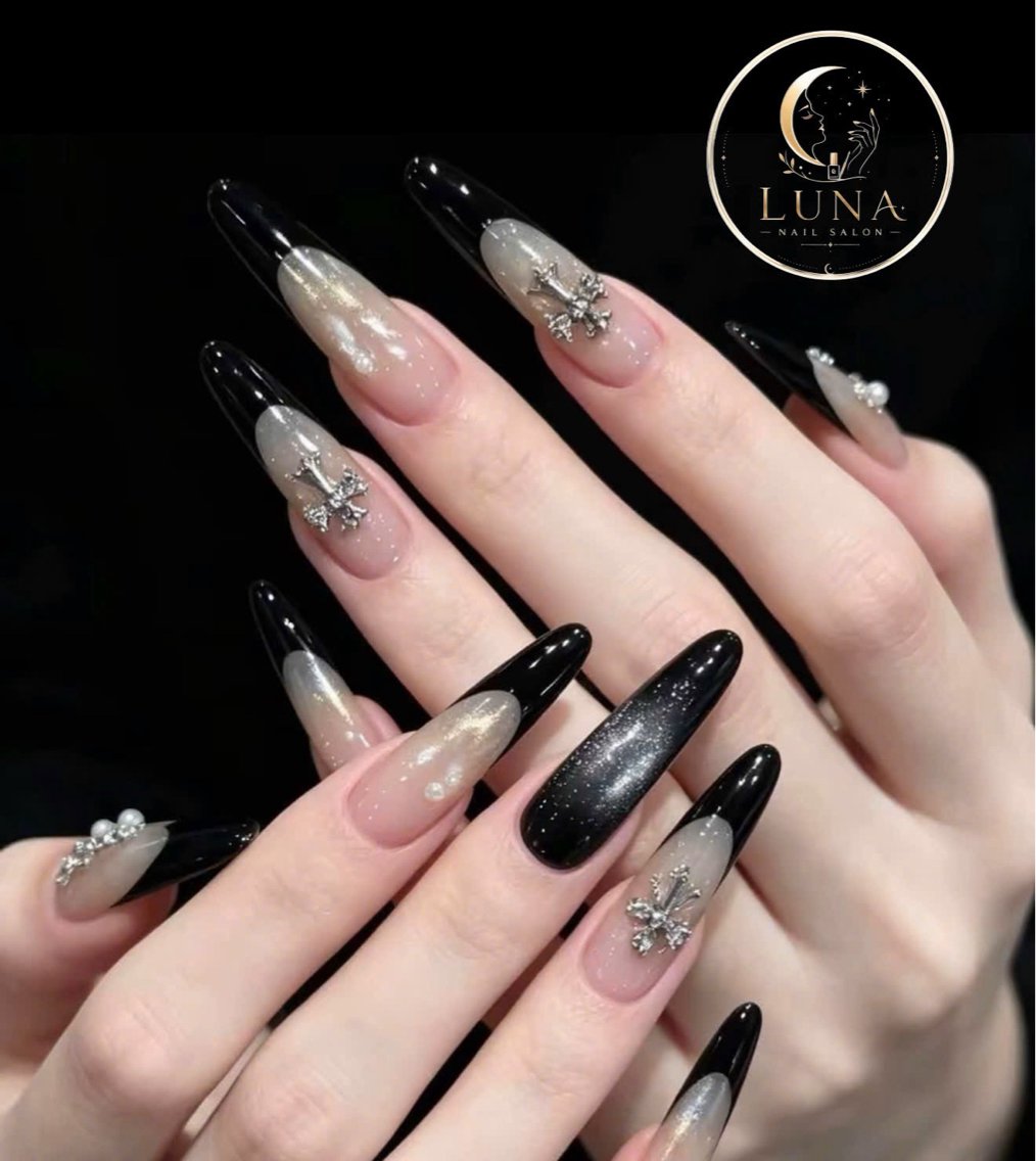 ネイル オーロラネイル チークネイル 長さ出し フラッシュネイル フットネイル ハンドネイル Sally Luna nailのネイルデザイン