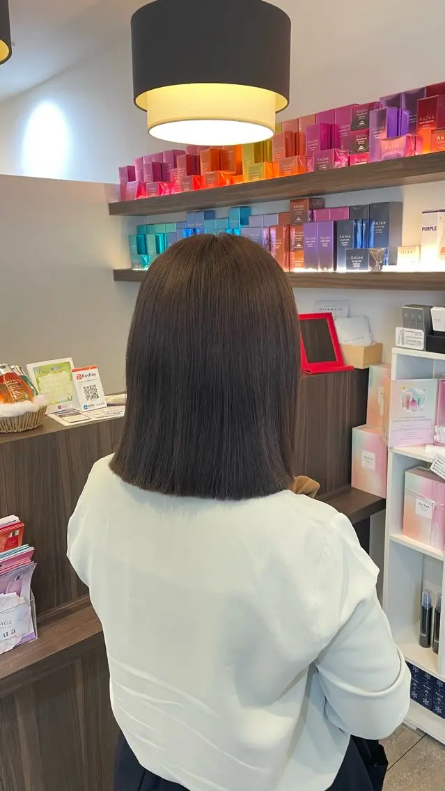 ミディアム カラー アッシュ 川原 飛奈のヘアスタイル