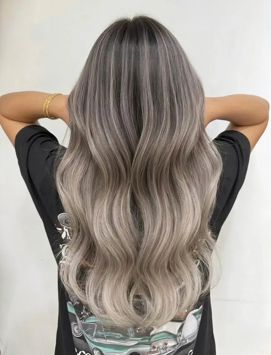 ロング カラー バレイヤージュ ブリーチ ケアブリーチ 透明感カラー グレージュ カット ヘアカラー トリートメント バレイヤージュ 藤沢 髪質改善 竹内ケンゴのヘアスタイル