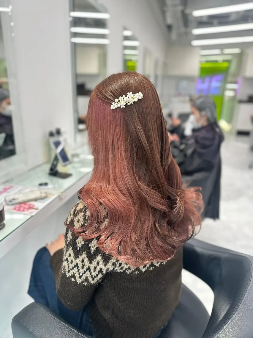 ロング カラー ヘアカラー トリートメント ヘッドスパ ヘアセット ❄最強かわいいカラー ❄️MINA❄️のヘアスタイル