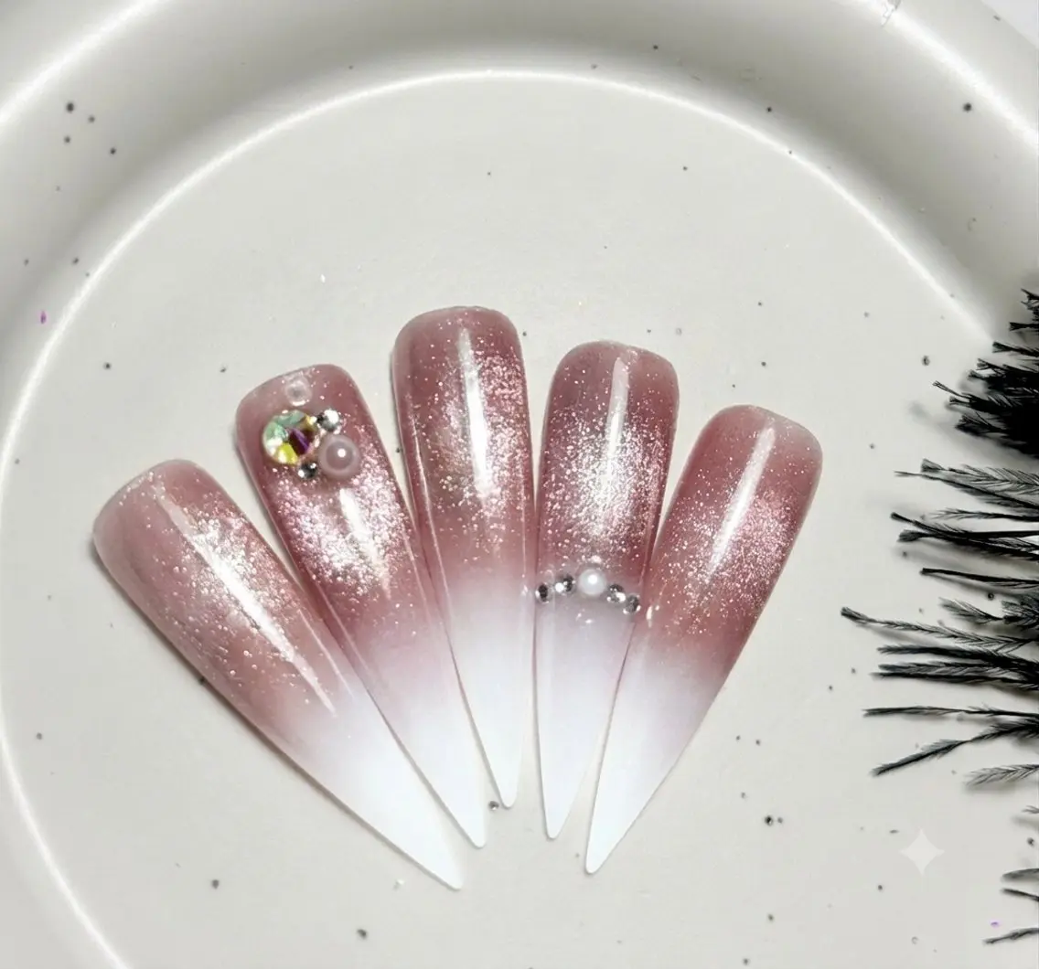 ネイル キラキラネイル ストーンネイル Michan Nailのネイルデザイン