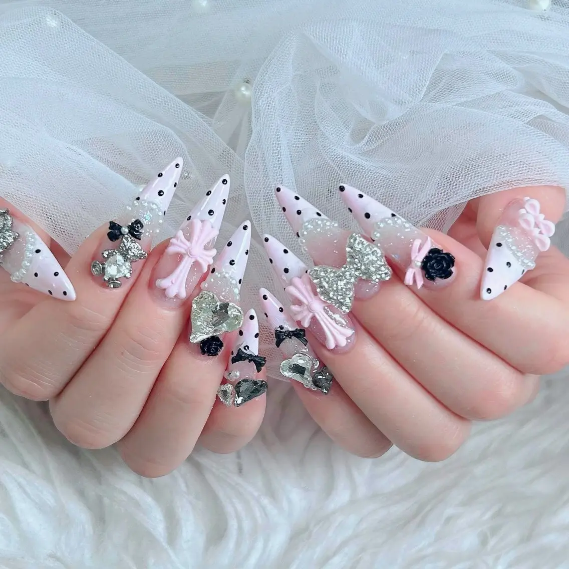 ネイル フットネイル フレンチネイル グラデーション 韓国ネイル ロングネイル ハンドネイル Hani Nail Salonのネイルデザイン