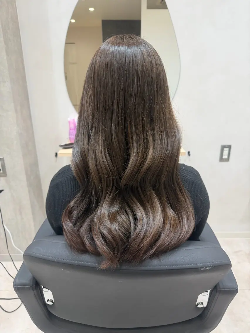 ロング カラー ブリーチ ブラウンカラー 山崎 彩稀のヘアスタイル