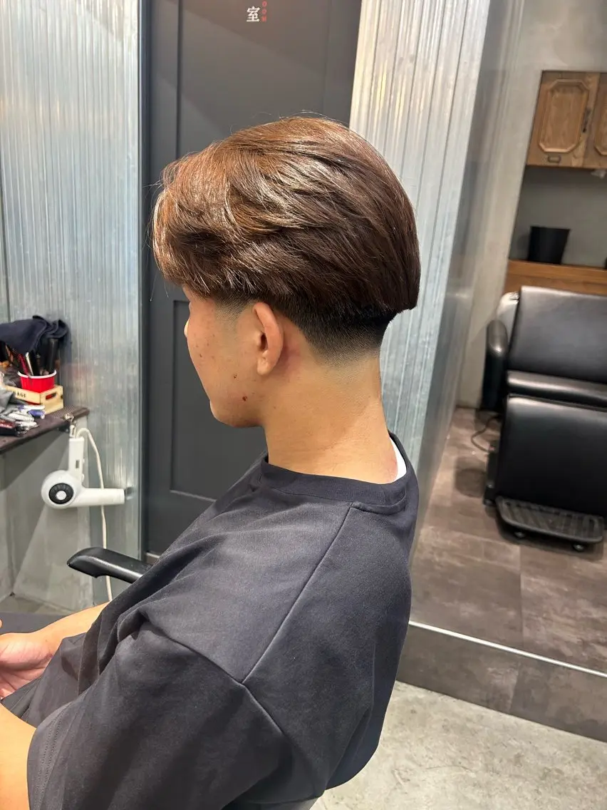 ミディアム メンズ センターパート フェードカット カット ヘアカラー 【明大前フェード/ メンズパーマ/岳】のヘアスタイル