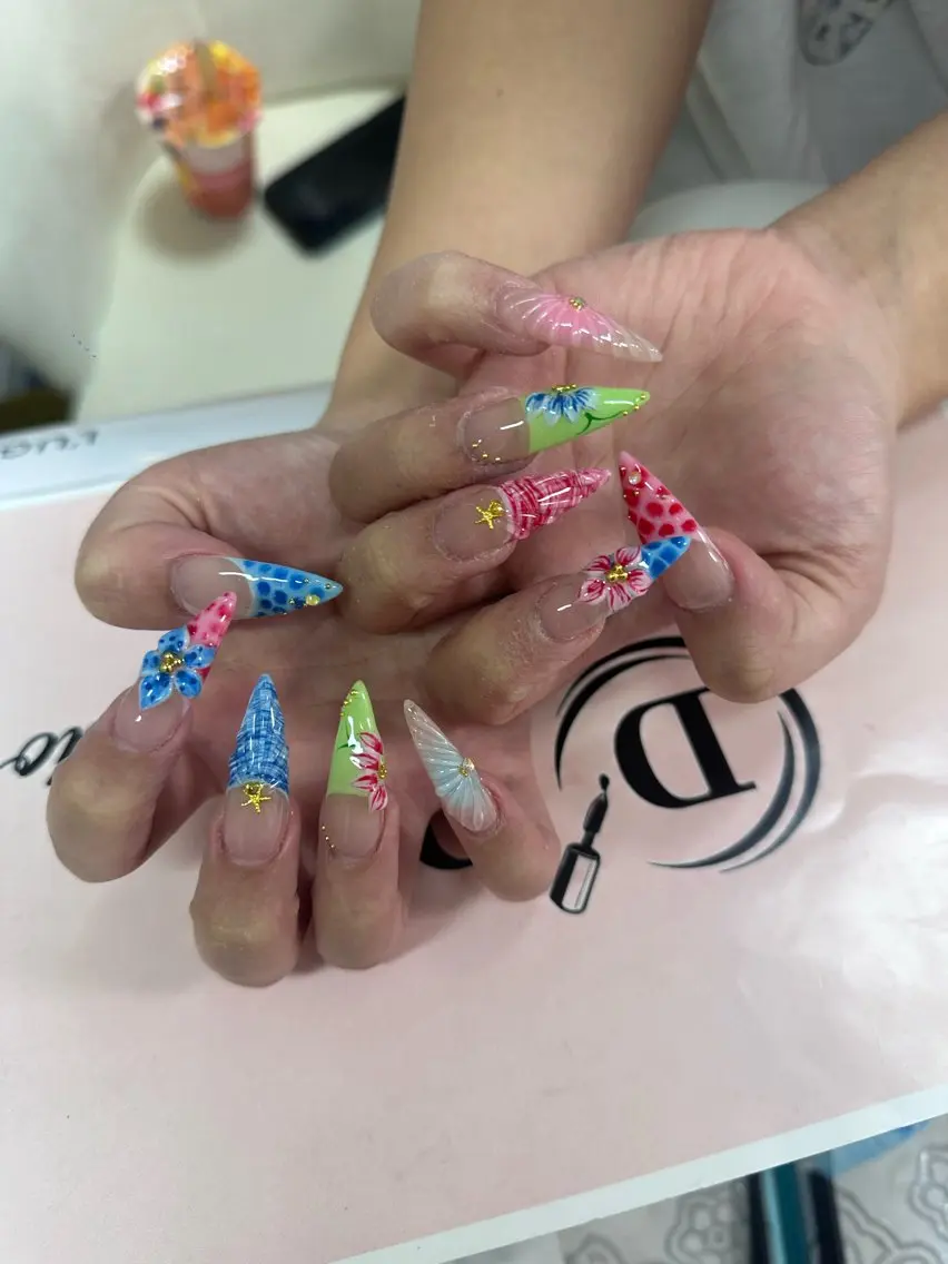 ネイル ハンドネイル DT nailのネイルデザイン