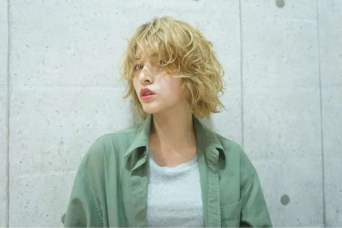 ミディアム カラー パーマ 可愛いを作る神 ナオヒロのヘアスタイル