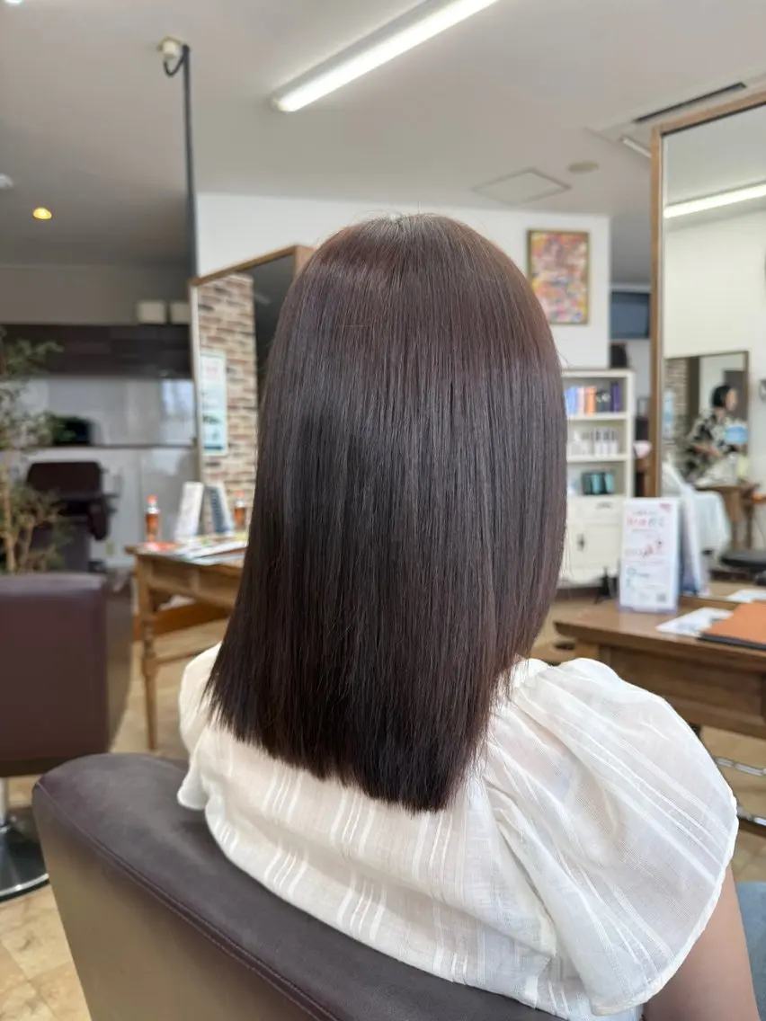 ミディアム カラー ブラウンカラー 透明感カラー ラベンダーカラー ラベンダーブラウン オレンジ ヘアカラー 上村華女 髪質改善カラーのヘアスタイル