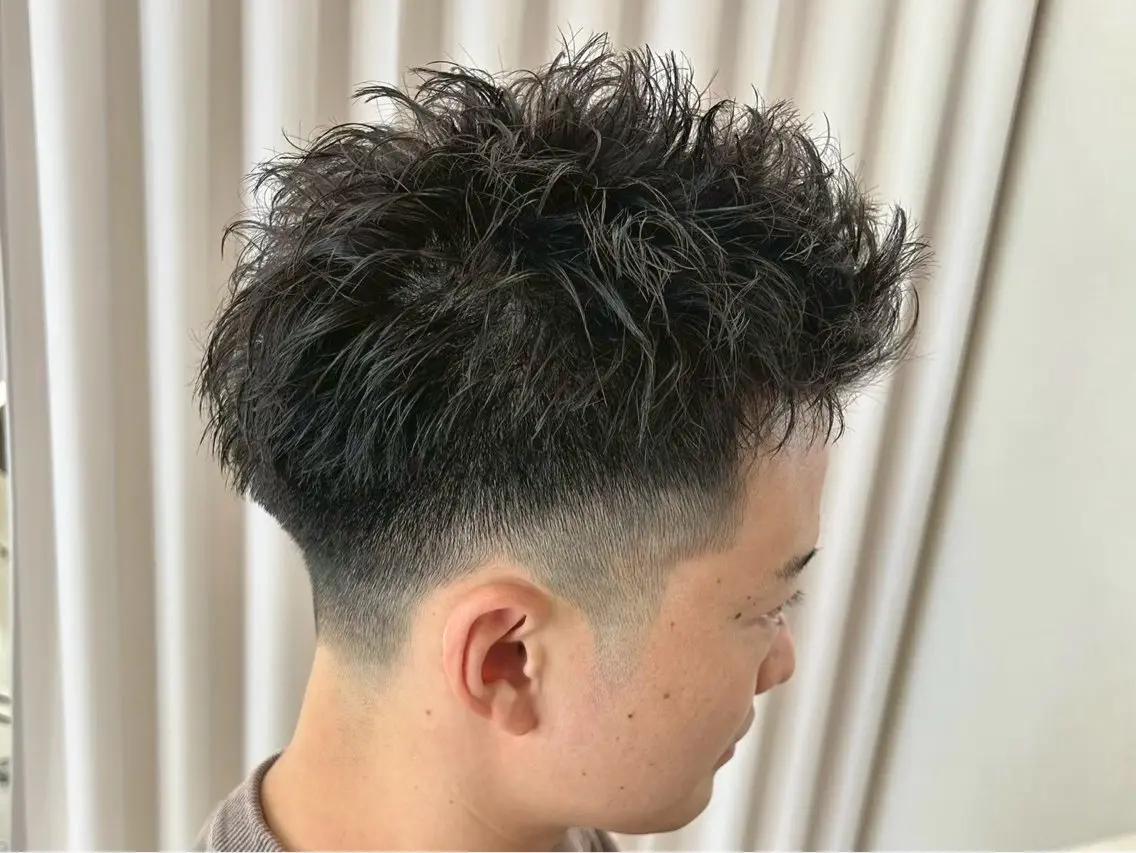 ショート センターパート 韓国ヘア・綾也のヘアスタイル