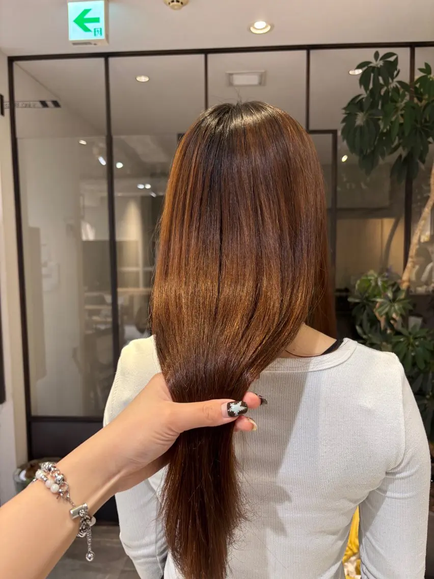 ロング 縮毛矯正 FILMS Rinoのヘアスタイル
