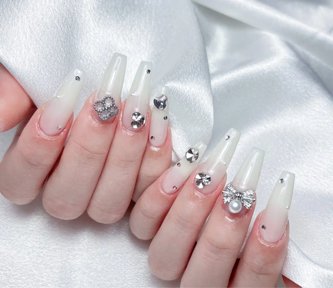 ネイル ハンドネイル Aura Nail 長さだし/パラジェルのネイルデザイン