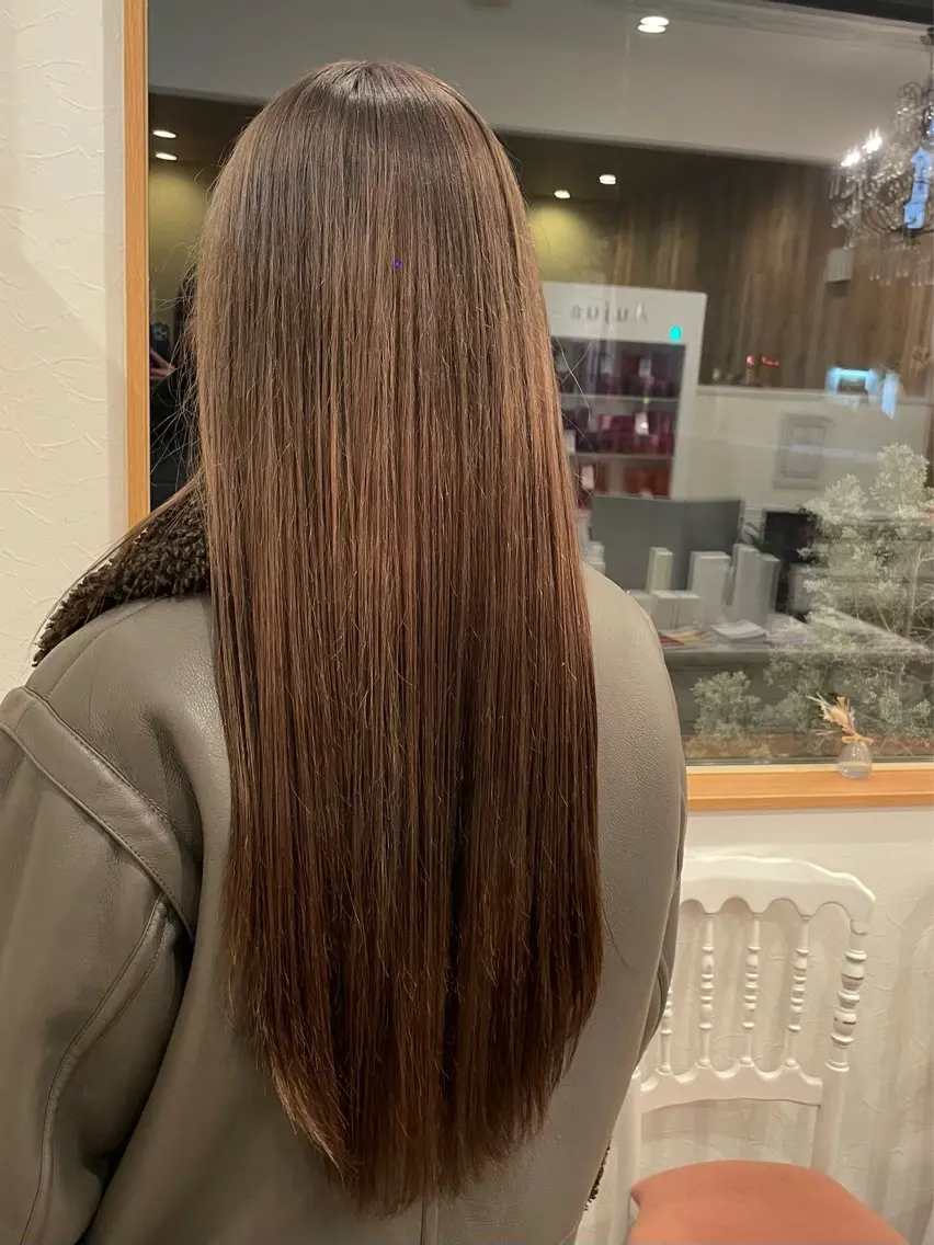 カラー 千葉 美咲のヘアスタイル